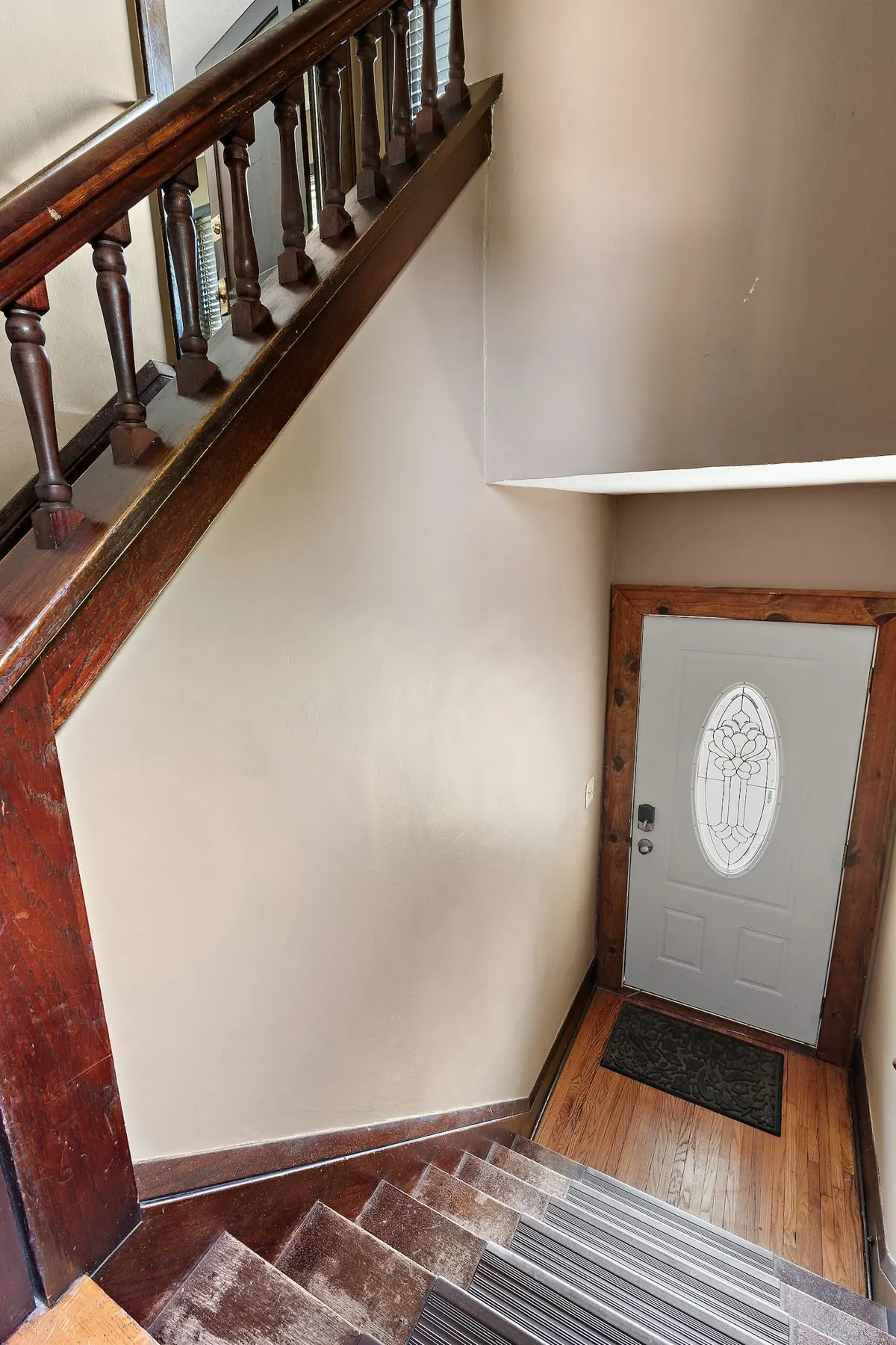 Private staircase to the upper level